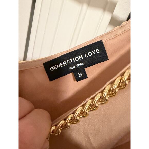 Generation Love Women's Medium Latte Beige Sleeveless Dallas Chain V-Neck Top - Picture 8 of 8